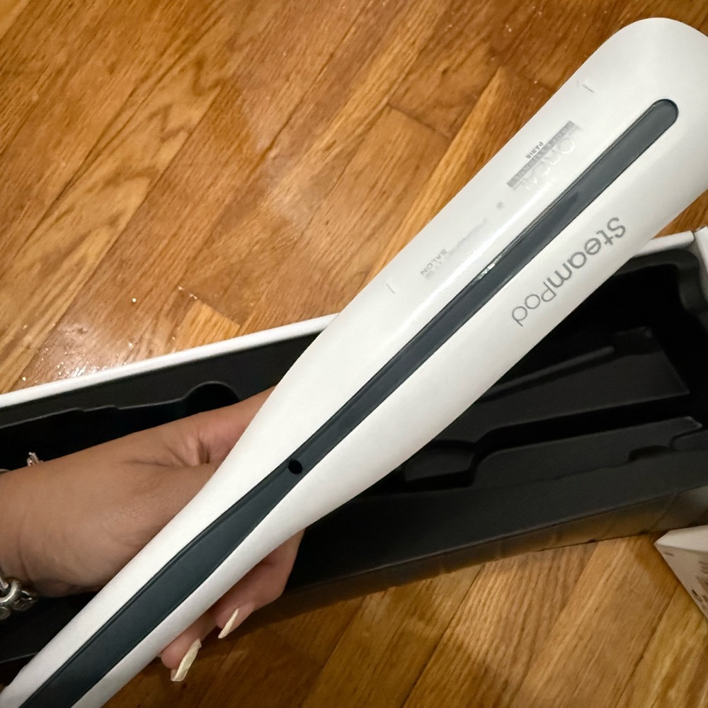 White Hair Straightener